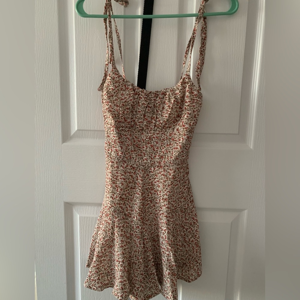 NEW princess polly floral romper tie strap size 0